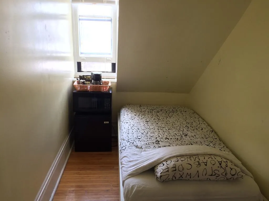 Spadina 11 Guesthouse Toronto 3*,