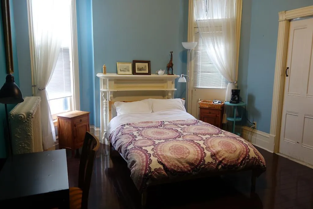 Spadina 11 Guesthouse Toronto Guest house