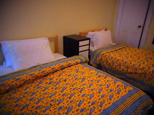 Spadina 11 Guesthouse Toronto