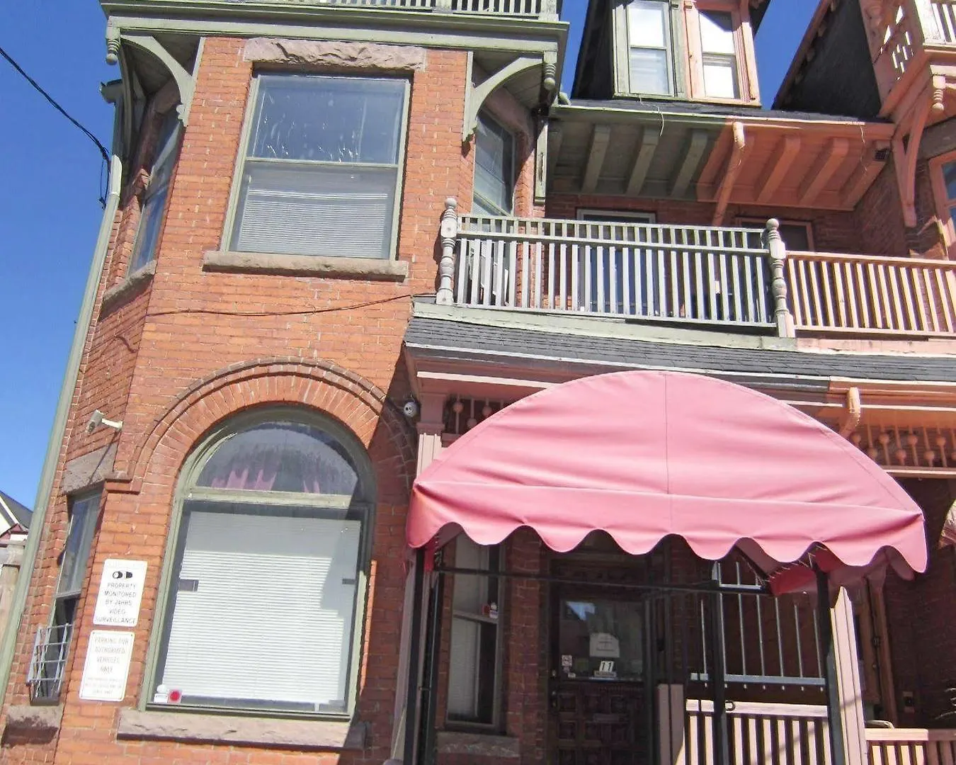 Spadina 11 Guesthouse Toronto Guest house