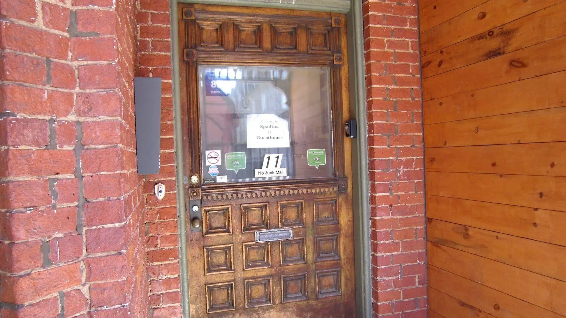 Spadina 11 Guesthouse Toronto